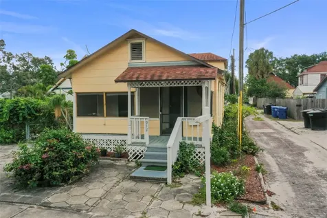 917 Dartmoor Street N St Petersburg FL 33701