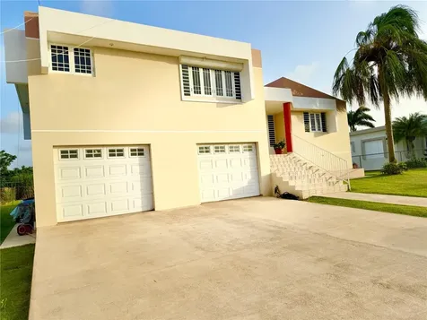 Urb. La Romana 216 Calle Franchesco Quebradillas PR 00678