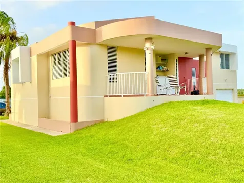 Urb. La Romana 216 Calle Franchesco Quebradillas PR 00678
