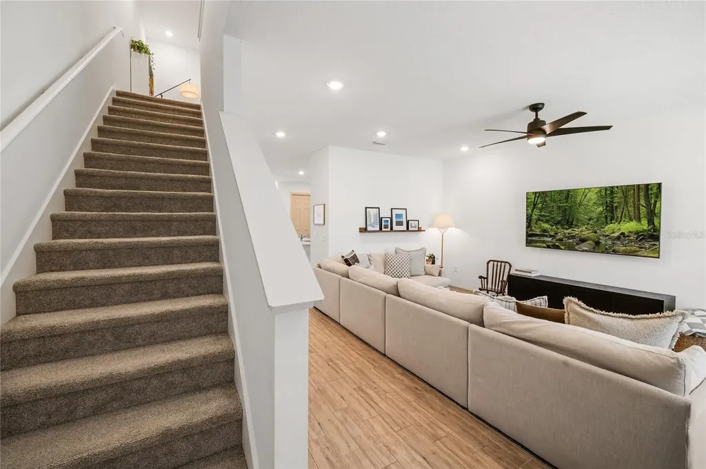 627 Dogfish Lane Debary FL 32713