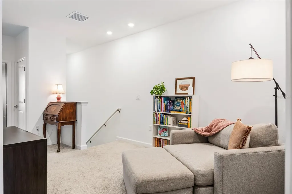 627 Dogfish Lane Debary FL 32713