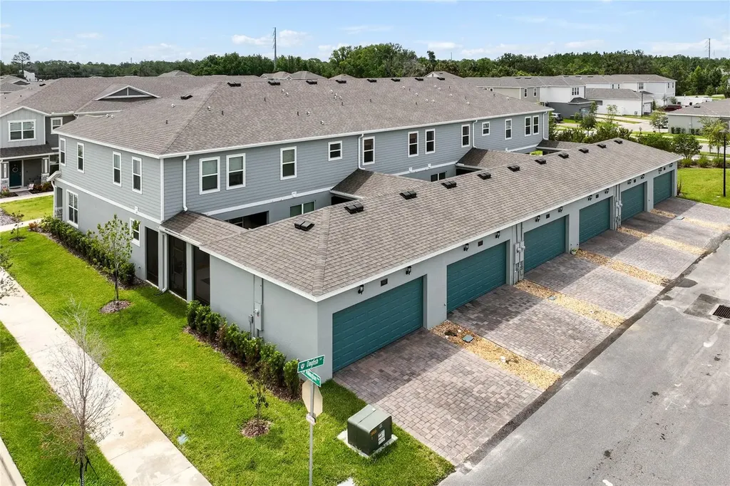 627 Dogfish Lane Debary FL 32713