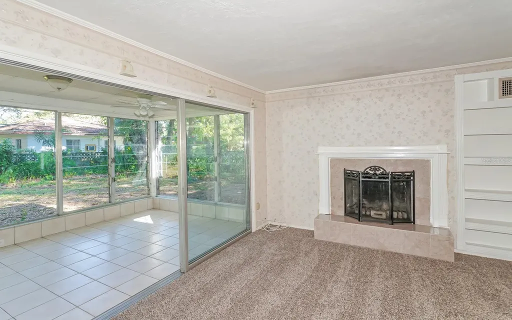 2461 Ringling Boulevard Sarasota FL 34237