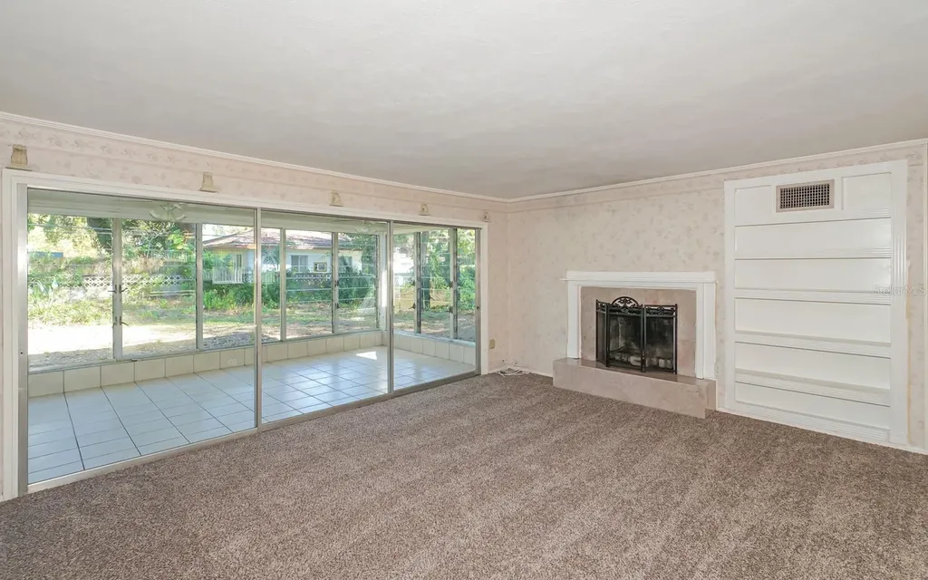 2461 Ringling Boulevard Sarasota FL 34237