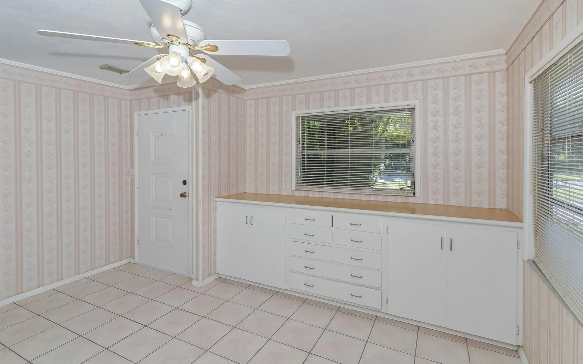 2461 Ringling Boulevard Sarasota FL 34237