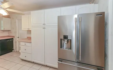 2461 Ringling Boulevard Sarasota FL 34237