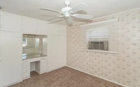 2461 Ringling Boulevard Sarasota FL 34237