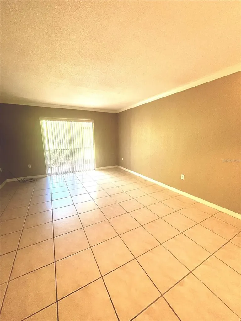 912 La Costa Circle Sarasota FL 34237