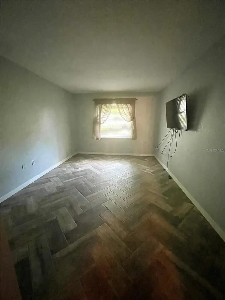 912 La Costa Circle Sarasota FL 34237