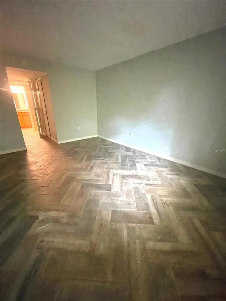 912 La Costa Circle Sarasota FL 34237