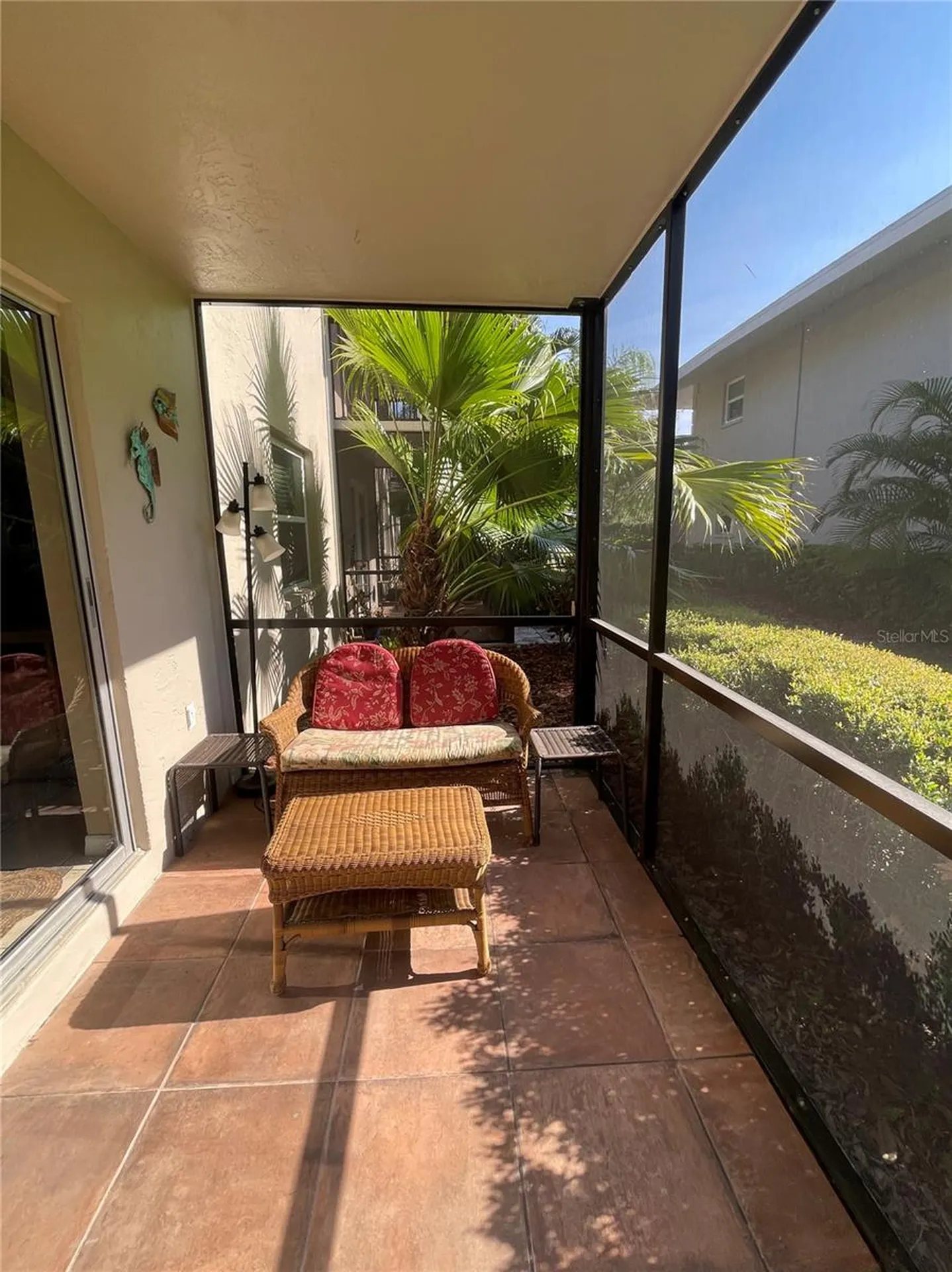 912 La Costa Circle Sarasota FL 34237