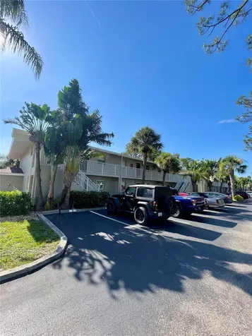 912 La Costa Circle Sarasota FL 34237
