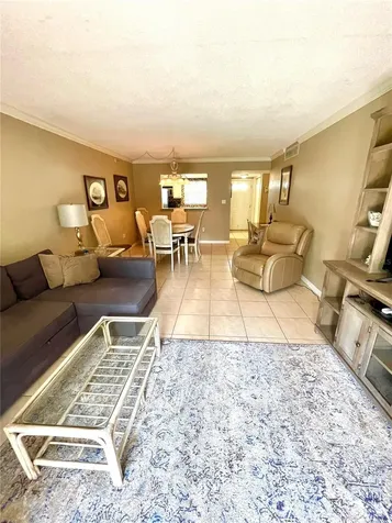 912 La Costa Circle Sarasota FL 34237
