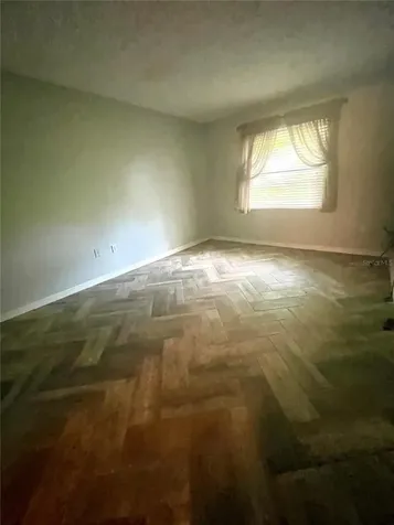 912 La Costa Circle Sarasota FL 34237