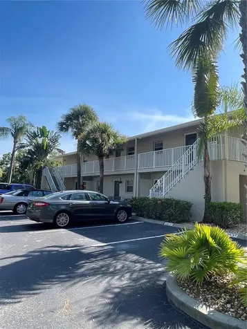 912 La Costa Circle Sarasota FL 34237