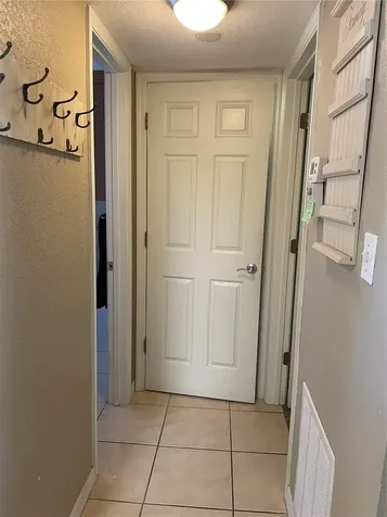 912 La Costa Circle Sarasota FL 34237