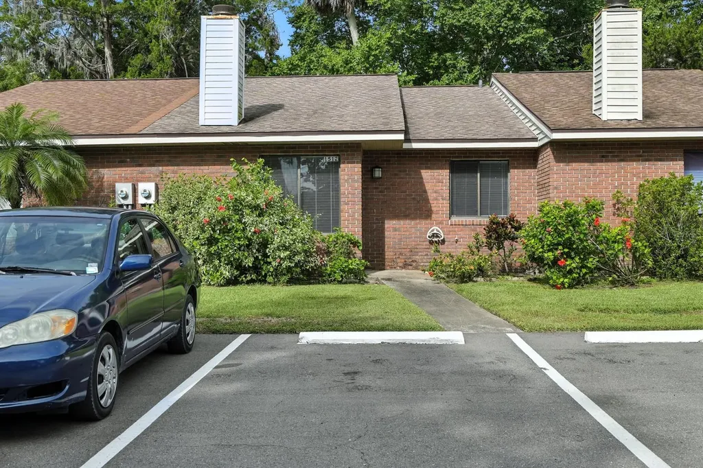 1512 Heritage Lane Daytona Beach FL 32117