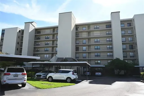 2800 Cove Cay Drive Clearwater FL 33760