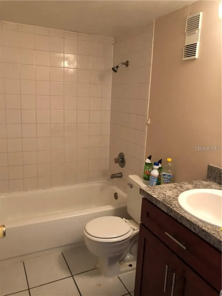 290 Flower Lane Kissimmee FL 34743