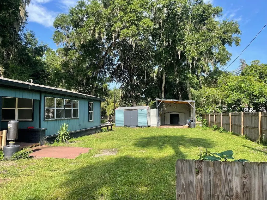430 SE 74th Street Gainesville FL 32641