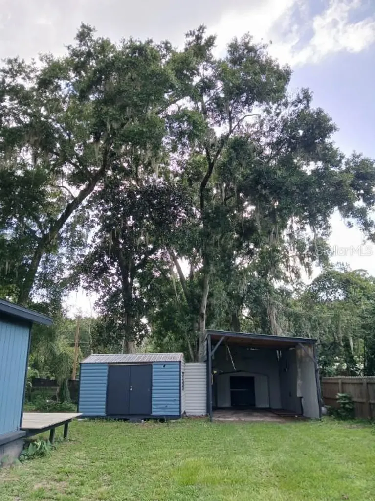 430 SE 74th Street Gainesville FL 32641