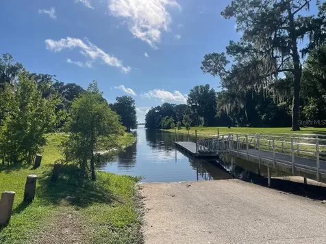 430 SE 74th Street Gainesville FL 32641