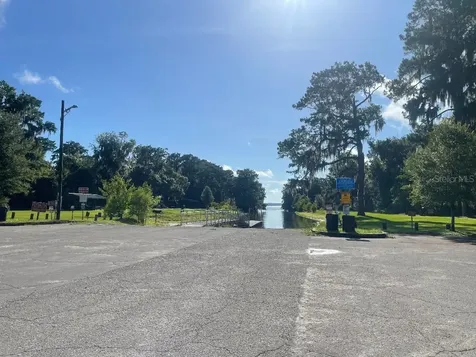 430 SE 74th Street Gainesville FL 32641