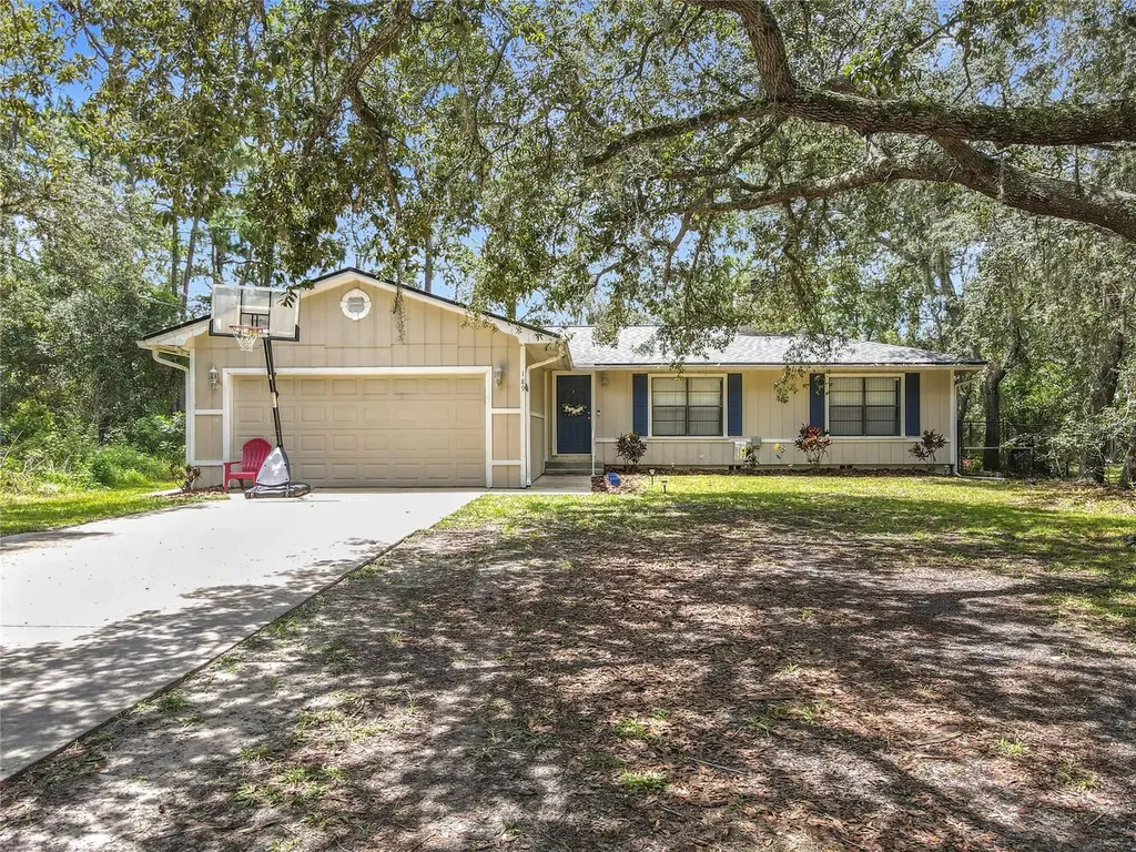 189 W 3rd Street Chuluota FL 32766