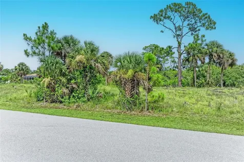 2296 Hale Street Port Charlotte FL 33953