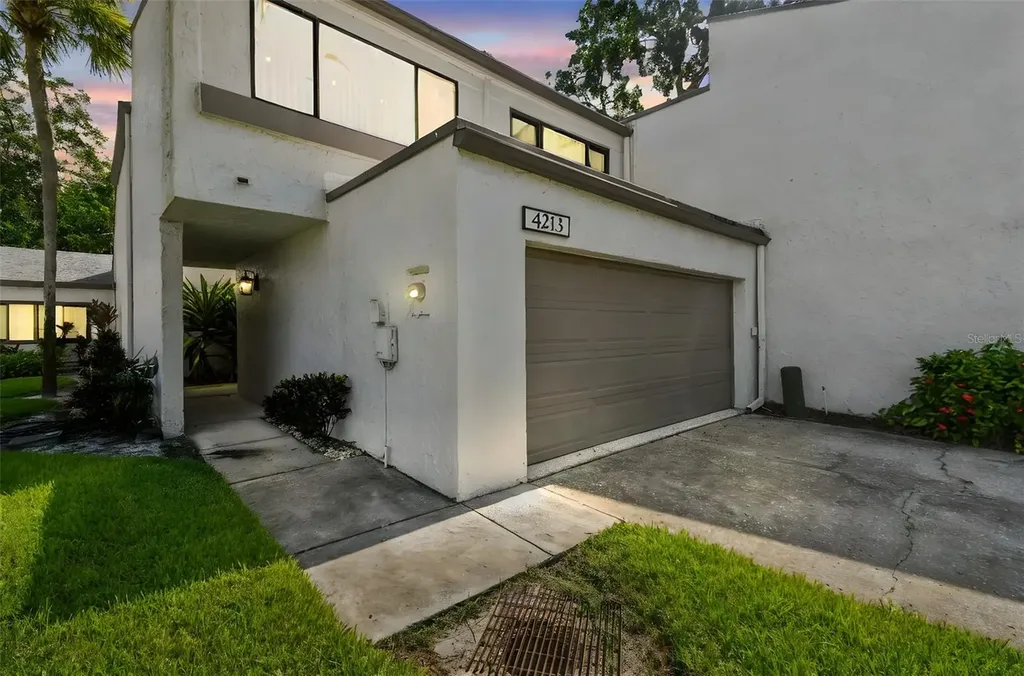 4213 Fairway Run Tampa FL 33618