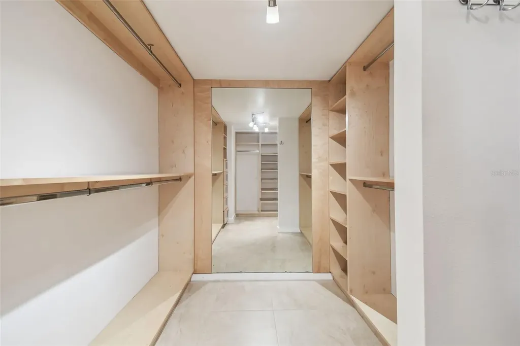 4213 Fairway Run Tampa FL 33618