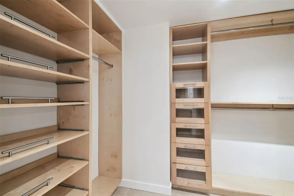 4213 Fairway Run Tampa FL 33618