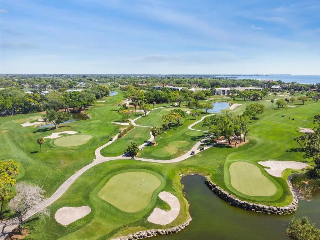 4213 Fairway Run Tampa FL 33618