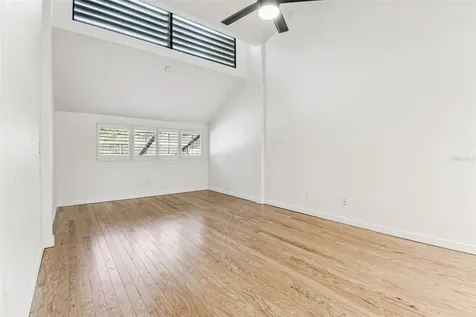 4213 Fairway Run Tampa FL 33618