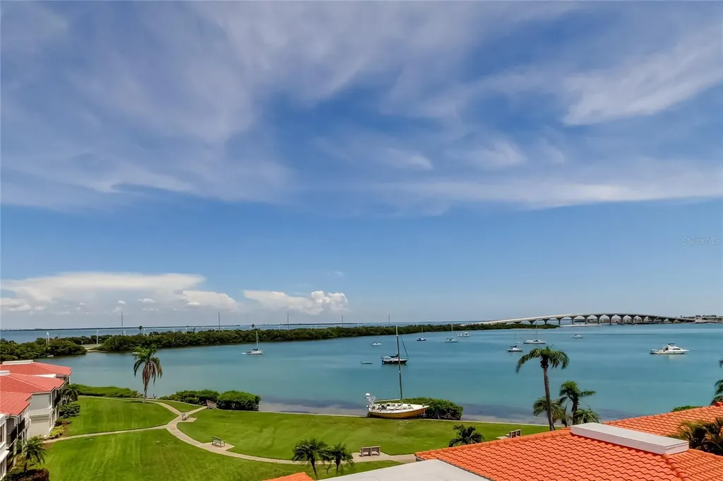 6357 Bahia Del Mar Boulevard St Petersburg FL 33715