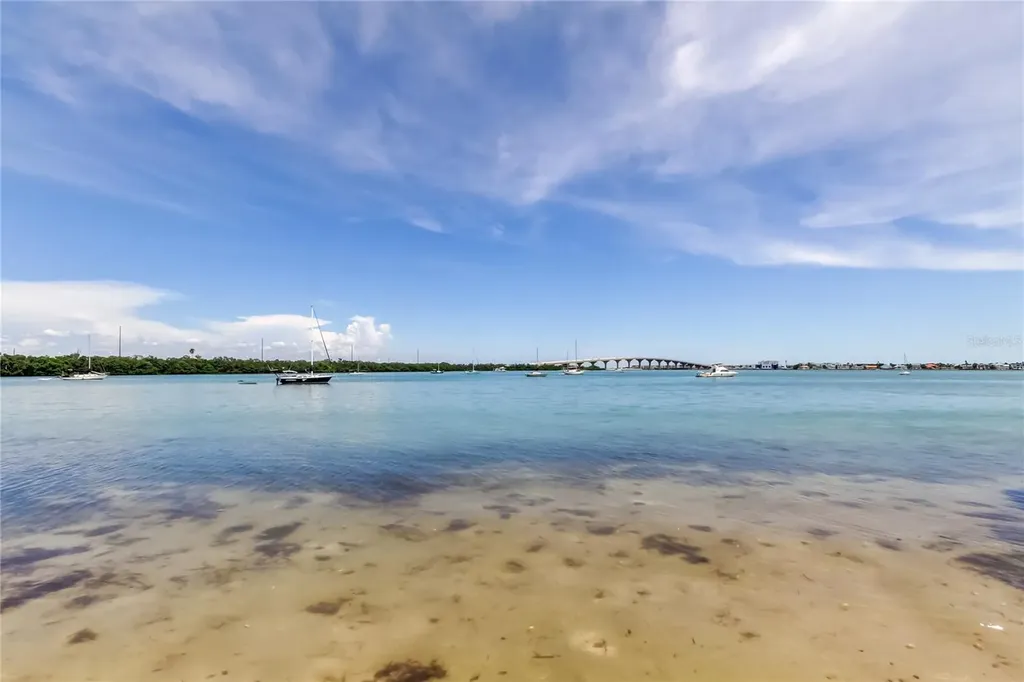 6357 Bahia Del Mar Boulevard St Petersburg FL 33715