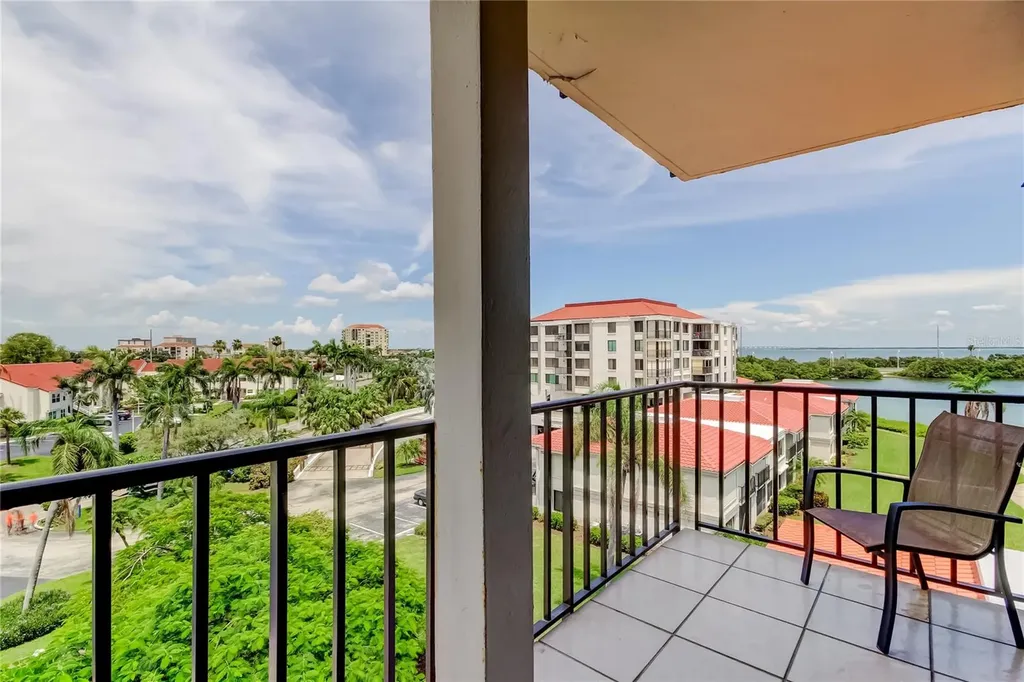 6357 Bahia Del Mar Boulevard St Petersburg FL 33715