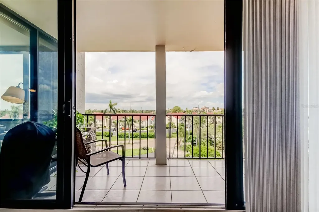6357 Bahia Del Mar Boulevard St Petersburg FL 33715