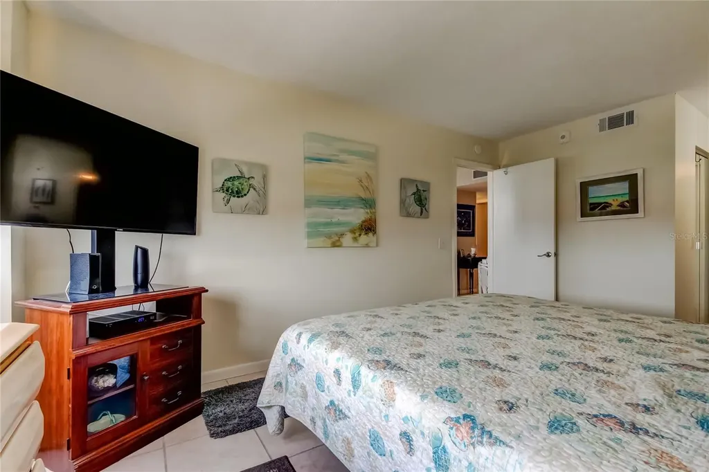 6357 Bahia Del Mar Boulevard St Petersburg FL 33715