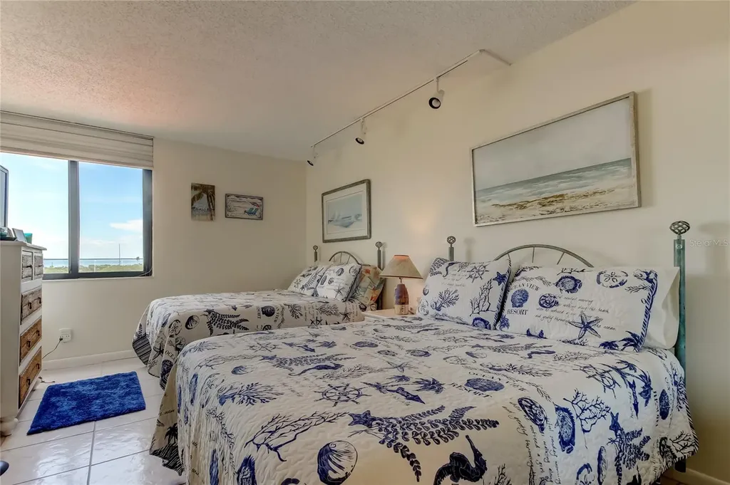 6357 Bahia Del Mar Boulevard St Petersburg FL 33715
