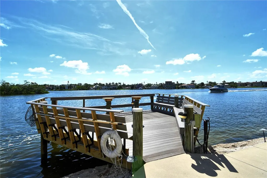 1215 S Portofino Drive Sarasota FL 34242