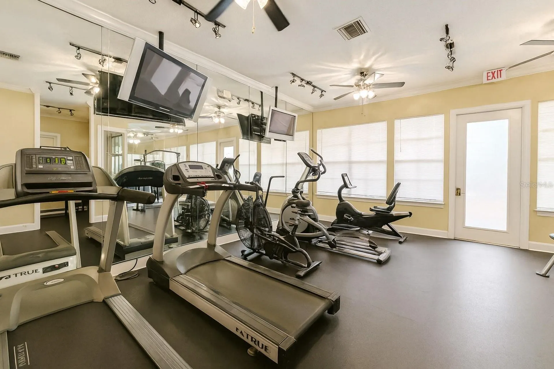 4877 NW 42nd Road Gainesville FL 32606