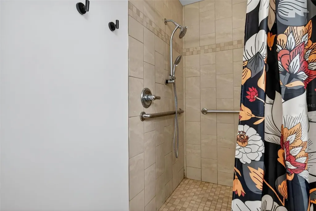 807 Melody Lane Bradenton FL 34207