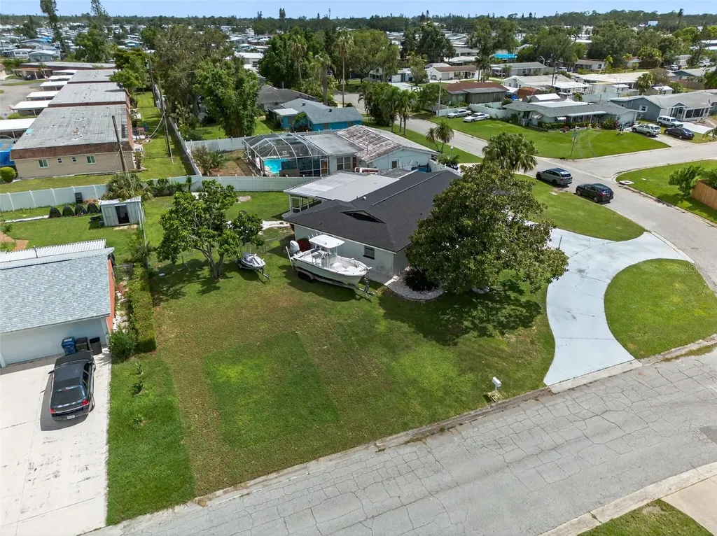 807 Melody Lane Bradenton FL 34207