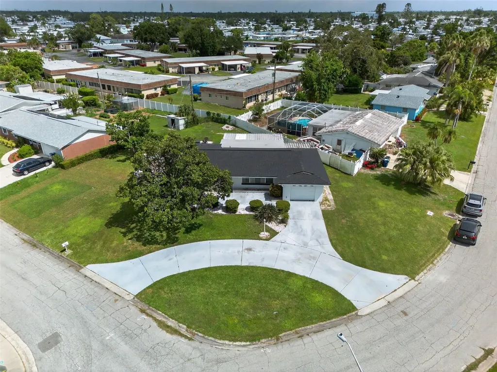 807 Melody Lane Bradenton FL 34207