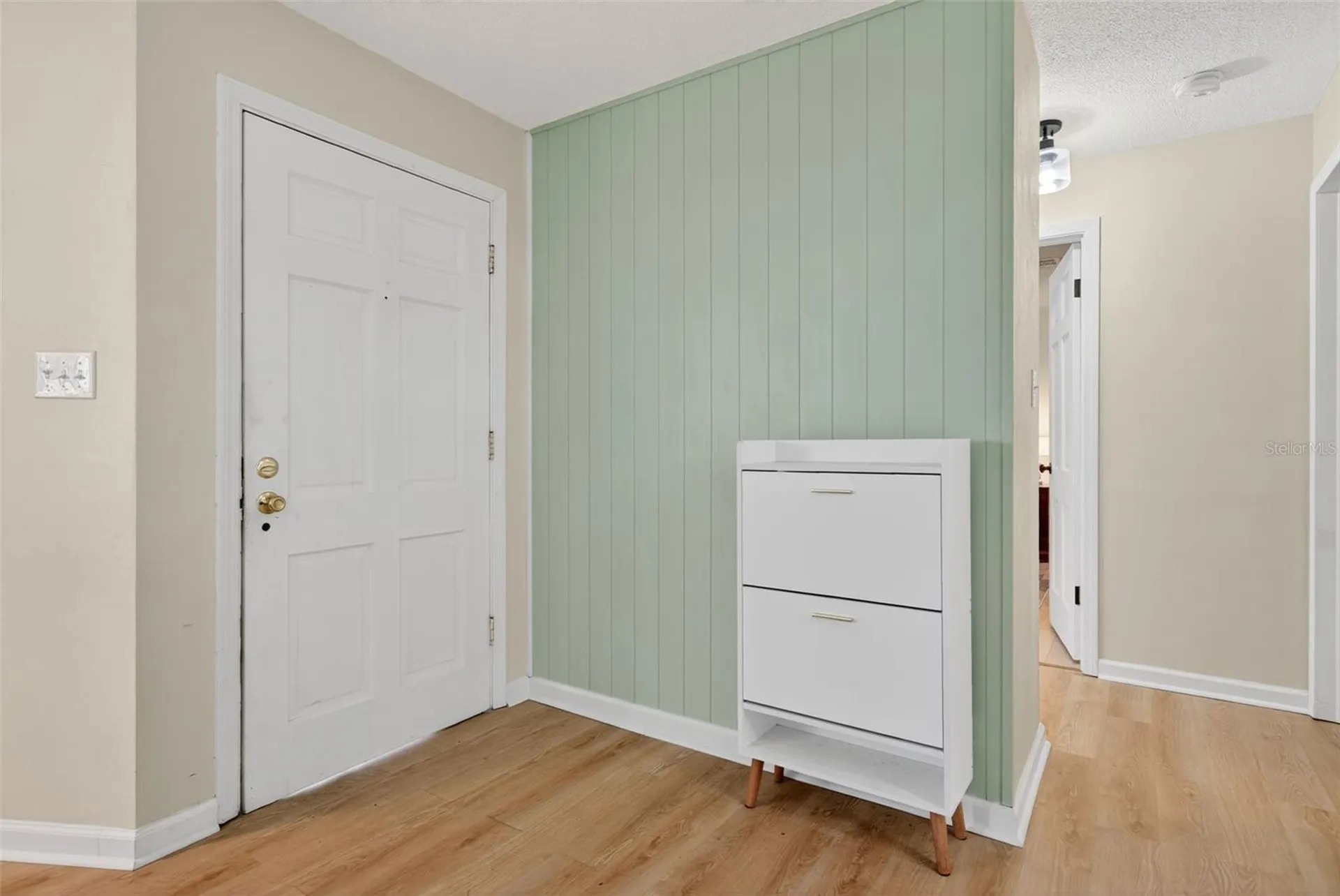 807 Melody Lane Bradenton FL 34207
