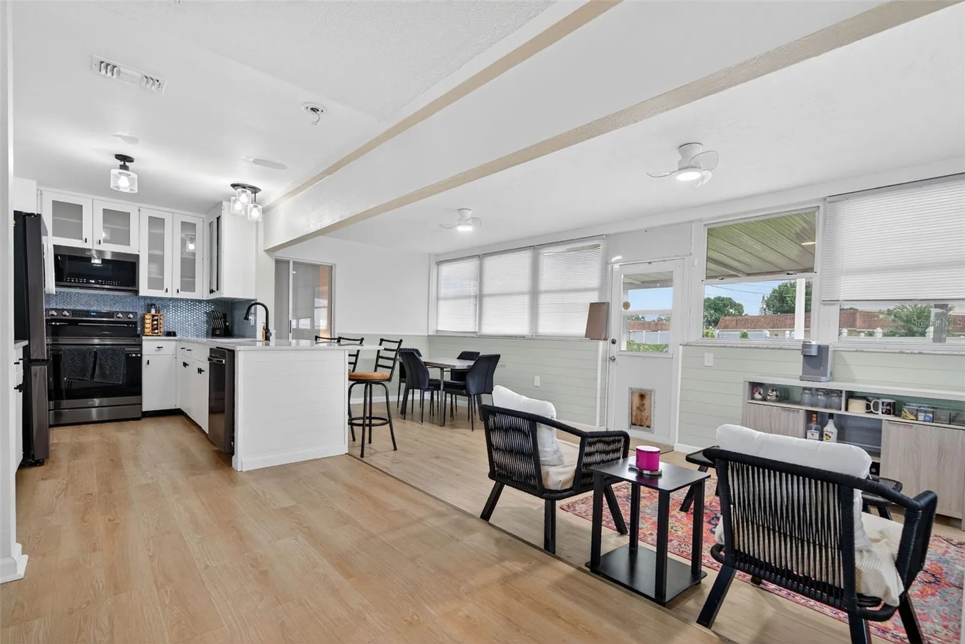 807 Melody Lane Bradenton FL 34207
