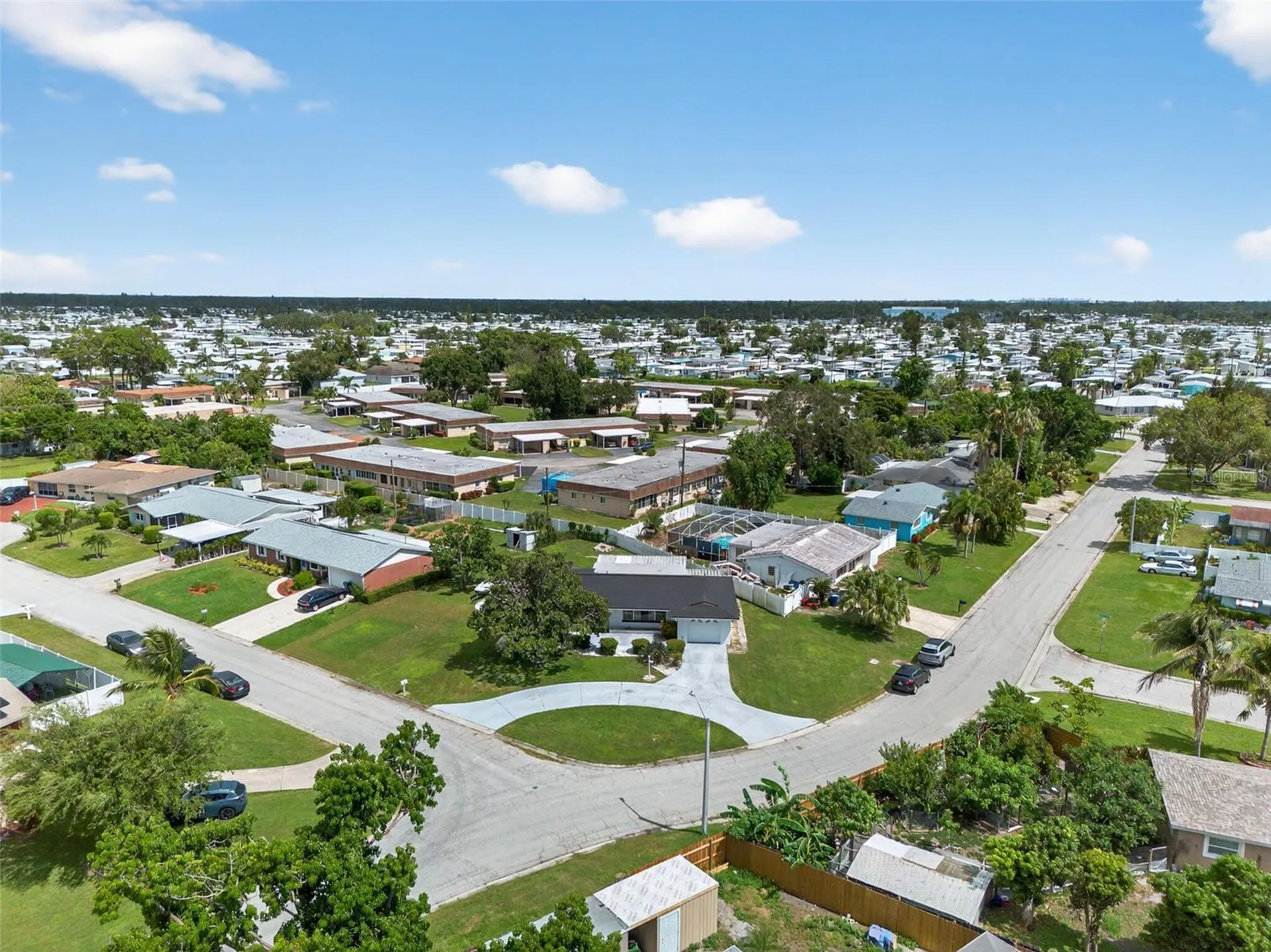 807 Melody Lane Bradenton FL 34207