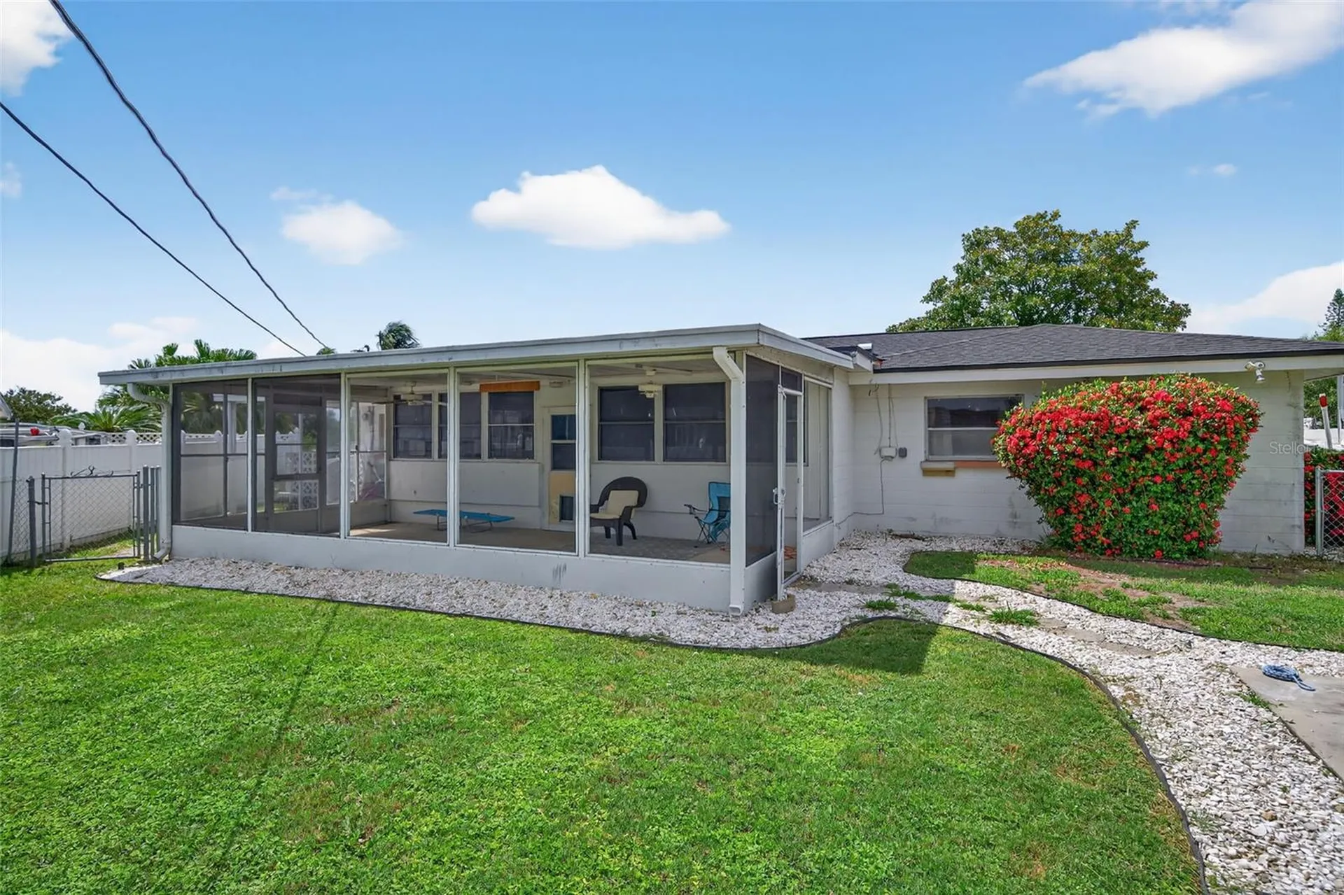 807 Melody Lane Bradenton FL 34207