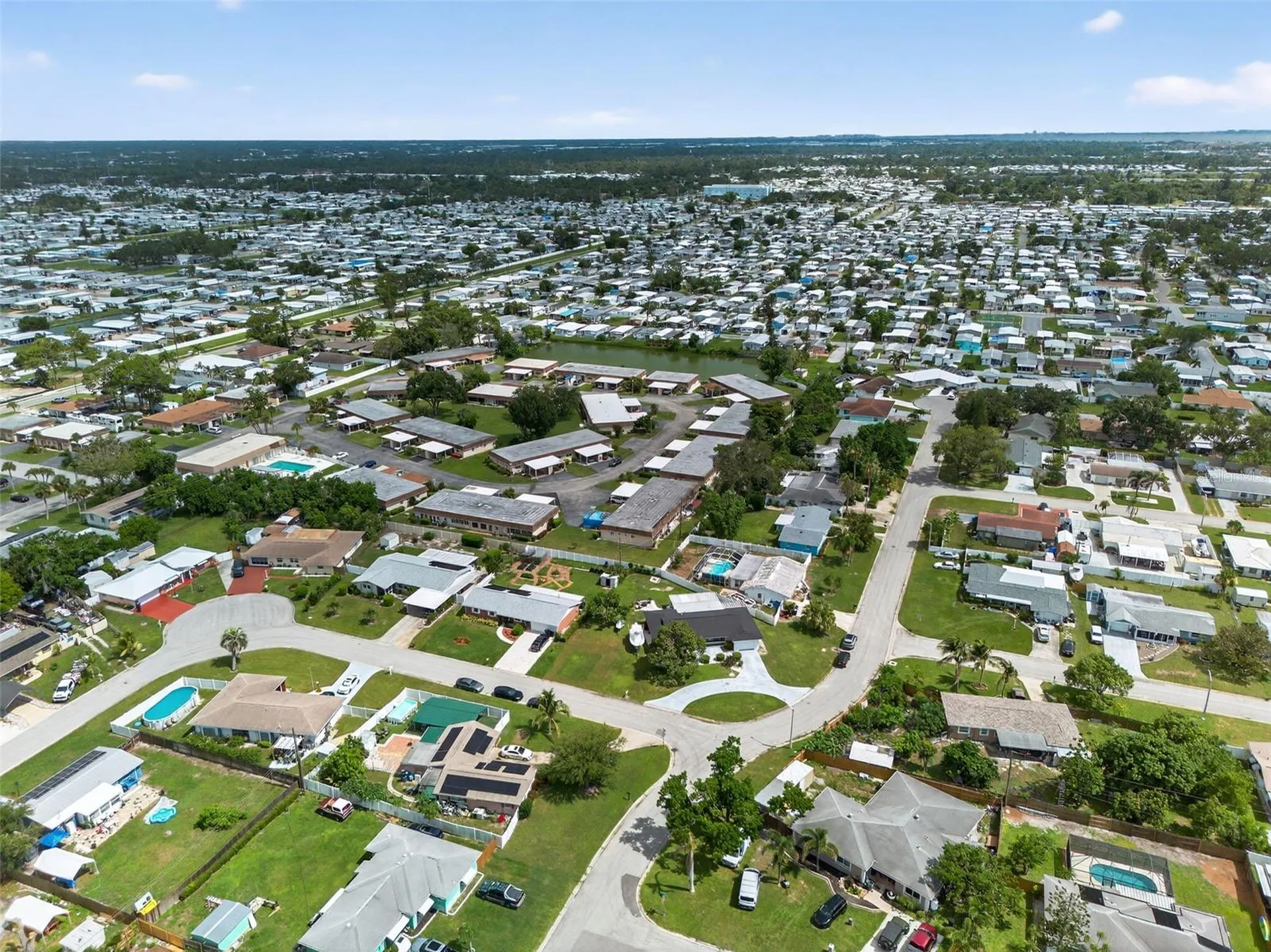 807 Melody Lane Bradenton FL 34207